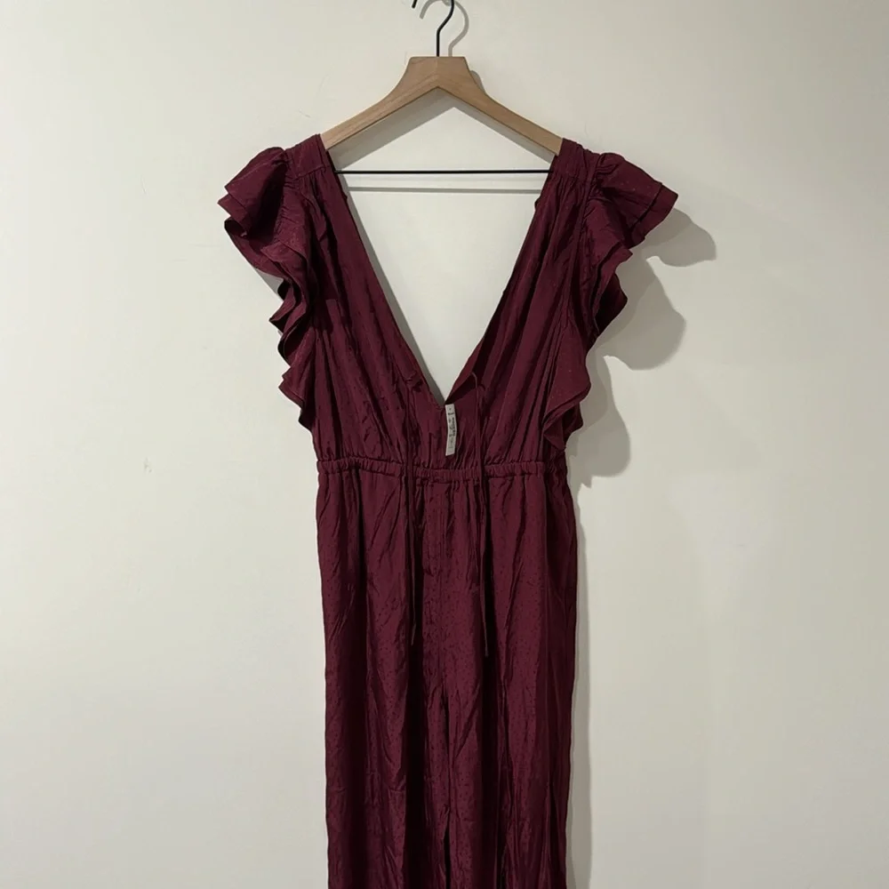 NEW • Madewell • Women’s Jacquard Deep-V Ruffled Jumpsuit Burgundy Red Large - Picture 4 of 5